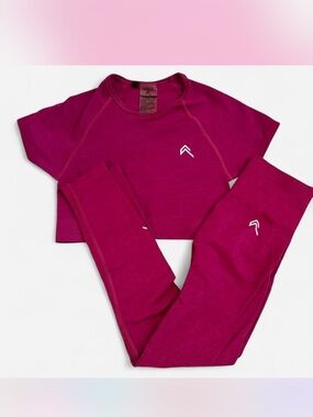 Oner active bright fuschia pink workout set